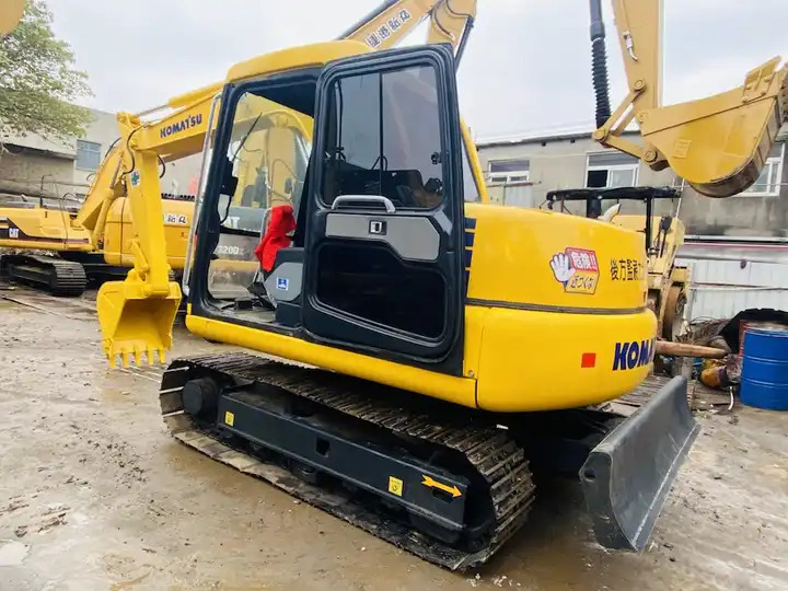 Hot sale Construction equipment Backhoe Used min excavator Komatsu PC60-7 japan hydraulic excavator PC60-7 - Pelle sur chenille: photos 3 Hot sale Construction equipment Backhoe Used min excavator Komatsu PC60-7 japan hydraulic excavator PC60-7 - Pelle sur chenille: photos 3
