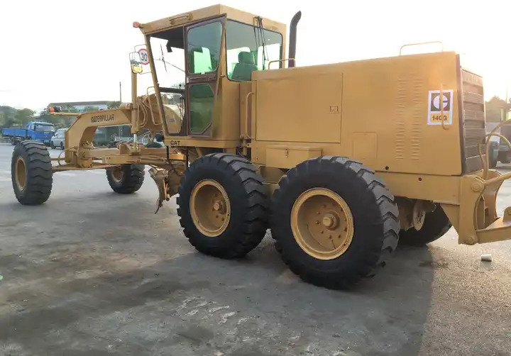 Hot sale Good quality CAT 140g Used motor grader original ca motor grader 140g in good condition cheap price - Niveleuse: photos 5 Hot sale Good quality CAT 140g Used motor grader original ca motor grader 140g in good condition cheap price - Niveleuse: photos 5