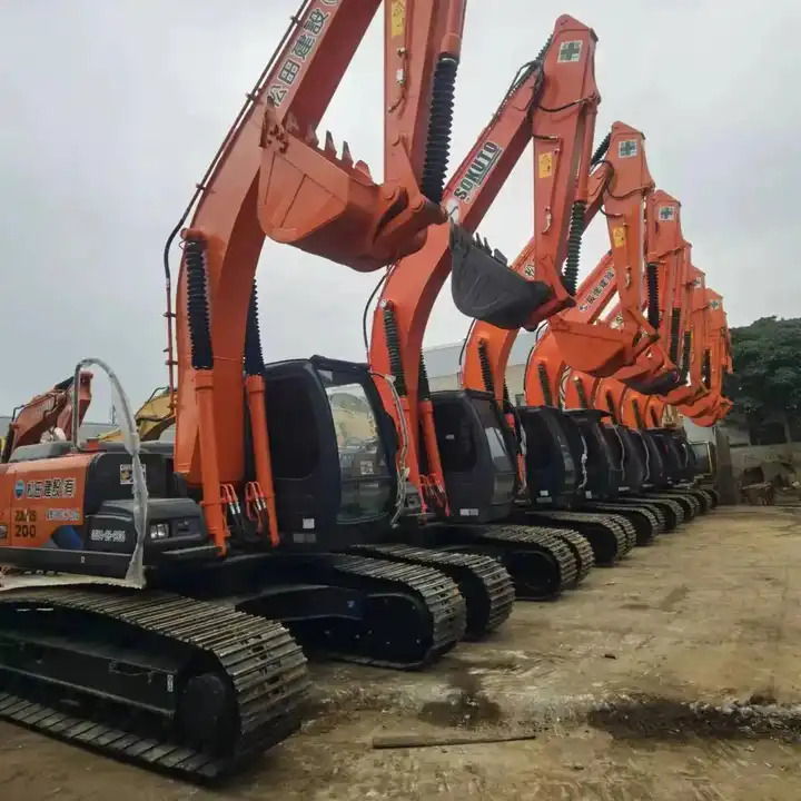 Japan Made Used Excavator Hitachi Ex200-1,Ex200 With Good Condition And Best Price Excavator Machine in Shanghai - Pelle sur chenille: photos 1 Japan Made Used Excavator Hitachi Ex200-1,Ex200 With Good Condition And Best Price Excavator Machine in Shanghai - Pelle sur chenille: photos 1