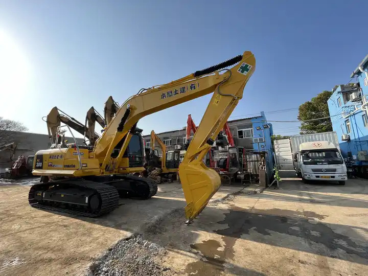 Komatsu PC200-8 Excavator/used Heavy Duty Equipment/komatsu Construction Machine Used Excavator PC 200-8 PC220-8 Used Japan Ltd. - Pelle sur chenille: photos 5 Komatsu PC200-8 Excavator/used Heavy Duty Equipment/komatsu Construction Machine Used Excavator PC 200-8 PC220-8 Used Japan Ltd. - Pelle sur chenille: photos 5