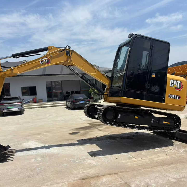 Original Caterpillar Second-hand CAT306E2/305.5E/307E/308E Used Mini Excavadora 6 Ton Used Cat Excavator Cheap Price - Pelle: photos 1 Original Caterpillar Second-hand CAT306E2/305.5E/307E/308E Used Mini Excavadora 6 Ton Used Cat Excavator Cheap Price - Pelle: photos 1