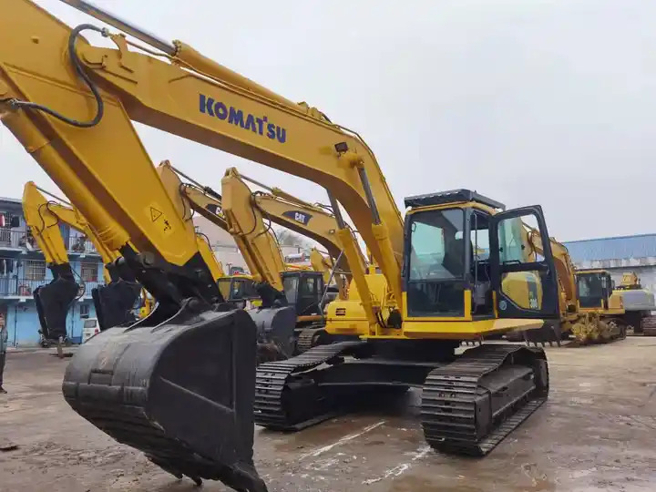 Original Color Japan Imported Efficient Energy Used Komatsu Pc300-7 Hydraulic Crawler Excavator In Shanghai - Pelle sur chenille: photos 3 Original Color Japan Imported Efficient Energy Used Komatsu Pc300-7 Hydraulic Crawler Excavator In Shanghai - Pelle sur chenille: photos 3
