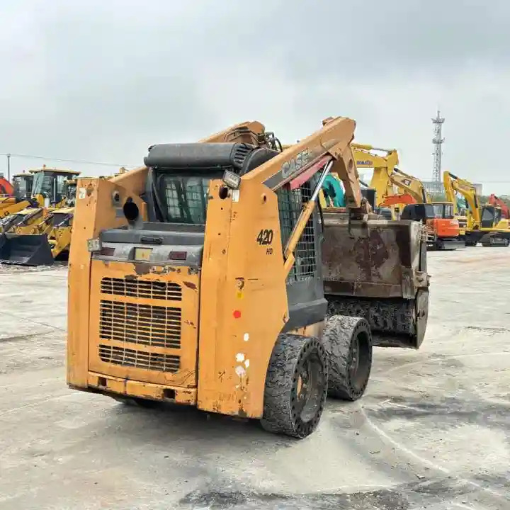 Original Second hand CASE skid steer loader 420 for sale compact skid steers loaders 440 430 420 in stock - Mini chargeuse: photos 4 Original Second hand CASE skid steer loader 420 for sale compact skid steers loaders 440 430 420 in stock - Mini chargeuse: photos 4