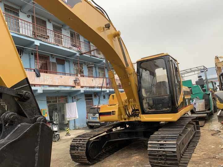 Second Hand Caterpillar 325bl Excavator Used Cat 325b 325bl with good condition in stock For Sale Good Condition - Pelle sur chenille: photos 5 Second Hand Caterpillar 325bl Excavator Used Cat 325b 325bl with good condition in stock For Sale Good Condition - Pelle sur chenille: photos 5