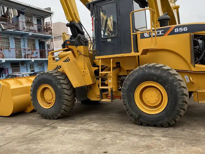 Second hand LiuGong wheel loader LG856 ,good condition chinese loader 856 wheel loader ,Liu gong Wheel Loader 856 Earth-moving - Chargeuse sur pneus: photos 3 Second hand LiuGong wheel loader LG856 ,good condition chinese loader 856 wheel loader ,Liu gong Wheel Loader 856 Earth-moving - Chargeuse sur pneus: photos 3