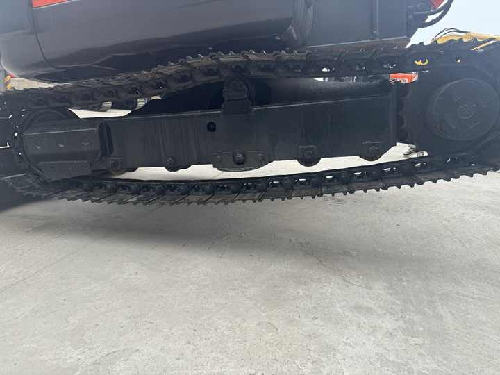 Used Excavator Good Condition Low Price Doosan Dx60  Excavators Machinery Doosan Dx60 Dx80 Dx75 Dx225 - Pelle sur chenille: photos 5 Used Excavator Good Condition Low Price Doosan Dx60  Excavators Machinery Doosan Dx60 Dx80 Dx75 Dx225 - Pelle sur chenille: photos 5