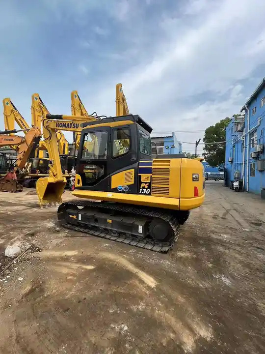 Used Japan Original 13ton Komatsu PC130-7 Excavator hydraulic crawler excavator - Pelle sur chenille: photos 3 Used Japan Original 13ton Komatsu PC130-7 Excavator hydraulic crawler excavator - Pelle sur chenille: photos 3