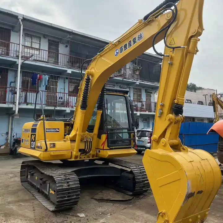 Used cheap Japan Komatsu PC130-7 medium digger Komatsu PC130-7 for sale, used komatsu 13ton mini excavators - Pelle sur chenille: photos 2 Used cheap Japan Komatsu PC130-7 medium digger Komatsu PC130-7 for sale, used komatsu 13ton mini excavators - Pelle sur chenille: photos 2