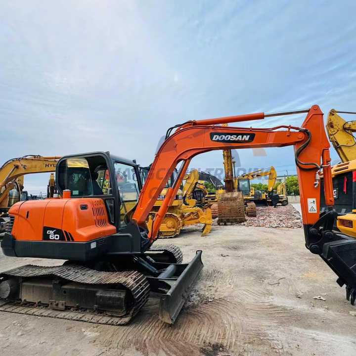 Used excavator doosan dx60 excavators earth-moving machinery doosan dx60 dx80 dx75 dx225 dh60 dh60-7for sale - Pelle sur chenille: photos 1 Used excavator doosan dx60 excavators earth-moving machinery doosan dx60 dx80 dx75 dx225 dh60 dh60-7for sale - Pelle sur chenille: photos 1