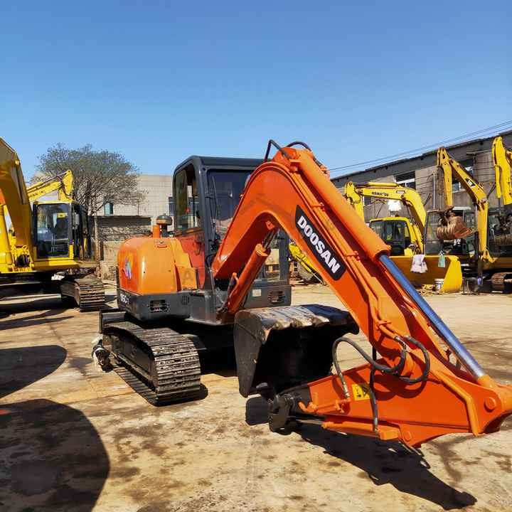 Used excavator doosan dx60 excavators earth-moving machinery doosan dx60 dx80 dx75 dx225 dh60 dh60-7for sale - Pelle sur chenille: photos 1 Used excavator doosan dx60 excavators earth-moving machinery doosan dx60 dx80 dx75 dx225 dh60 dh60-7for sale - Pelle sur chenille: photos 1