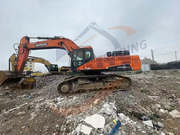 High quality Used Doosan excavator DX520LC-9C in good condition for sale - Pelle sur chenille: photos 5 High quality Used Doosan excavator DX520LC-9C in good condition for sale - Pelle sur chenille: photos 5