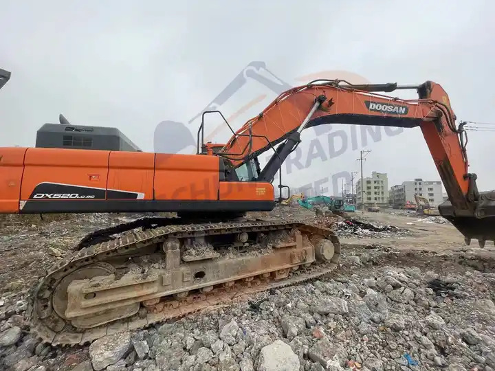 Low price Used Doosan excavator DX520LC-9C in good condition for sale - Pelle sur chenille: photos 3 Low price Used Doosan excavator DX520LC-9C in good condition for sale - Pelle sur chenille: photos 3