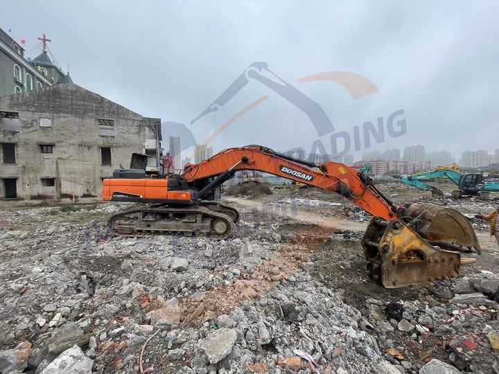 Perfect performance Used Doosan excavator DX520LC-9C in good condition for sale - Pelle sur chenille: photos 5 Perfect performance Used Doosan excavator DX520LC-9C in good condition for sale - Pelle sur chenille: photos 5