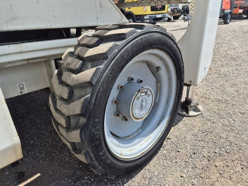 Nacelle ciseaux Genie GS3390 - 12,06 m - 4x4 - diesel: photos 11