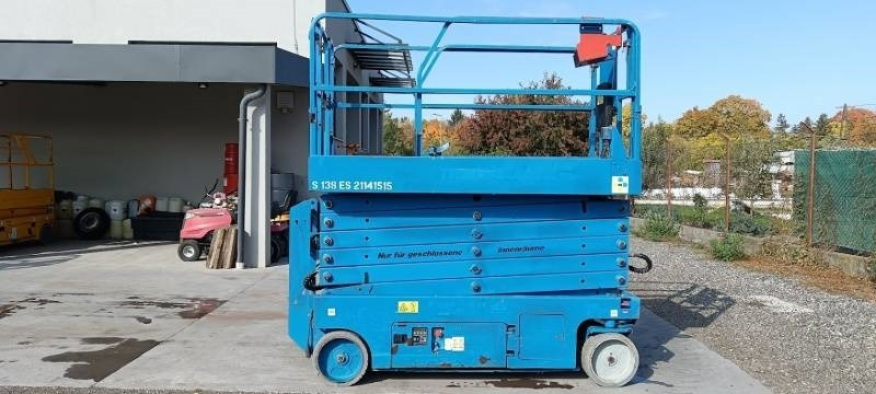 Genie GS4047 - 13,7m - electric - Nacelle ciseaux: photos 4 Genie GS4047 - 13,7m - electric - Nacelle ciseaux: photos 4