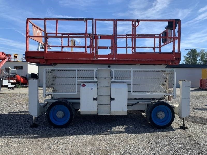 Genie GS5390 - 18m - 4x4 - Diesel  - Nacelle ciseaux: photos 5 Genie GS5390 - 18m - 4x4 - Diesel  - Nacelle ciseaux: photos 5