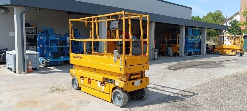 Haulotte Compact 8 - 8m, electric - Nacelle ciseaux: photos 1 Haulotte Compact 8 - 8m, electric - Nacelle ciseaux: photos 1