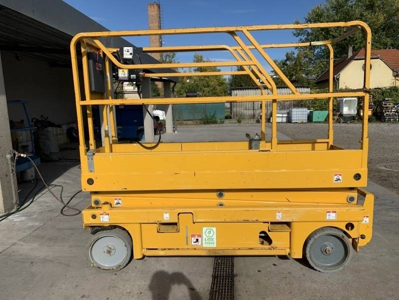 Haulotte Compact 8 - 8m, electric - Nacelle ciseaux: photos 5 Haulotte Compact 8 - 8m, electric - Nacelle ciseaux: photos 5