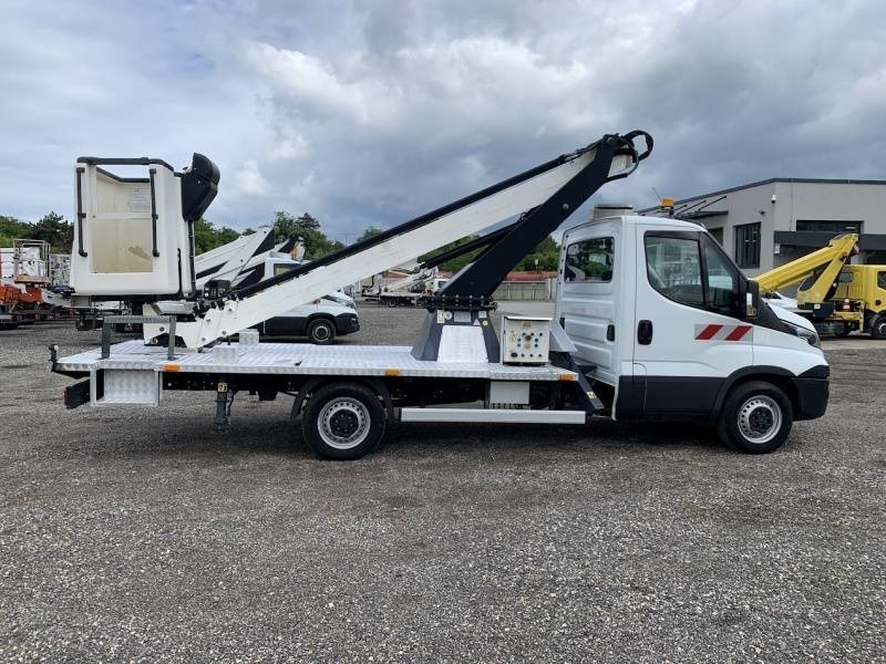 Iveco Daily Klubb KT48 - 16m, 200kg - Camion avec nacelle: photos 4 Iveco Daily Klubb KT48 - 16m, 200kg - Camion avec nacelle: photos 4