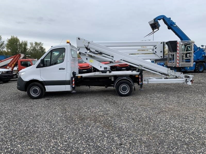 Mercedes-Benz Sprinter Ruthmann-Ecoline RS240 - 23,6m - 250 kg  - Camion avec nacelle: photos 5 Mercedes-Benz Sprinter Ruthmann-Ecoline RS240 - 23,6m - 250 kg  - Camion avec nacelle: photos 5