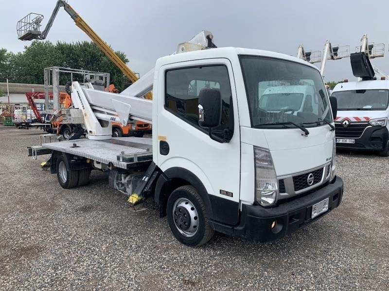 Nissan Cabstar Multitel HX195 - 19,5m - Camion avec nacelle: photos 1 Nissan Cabstar Multitel HX195 - 19,5m - Camion avec nacelle: photos 1