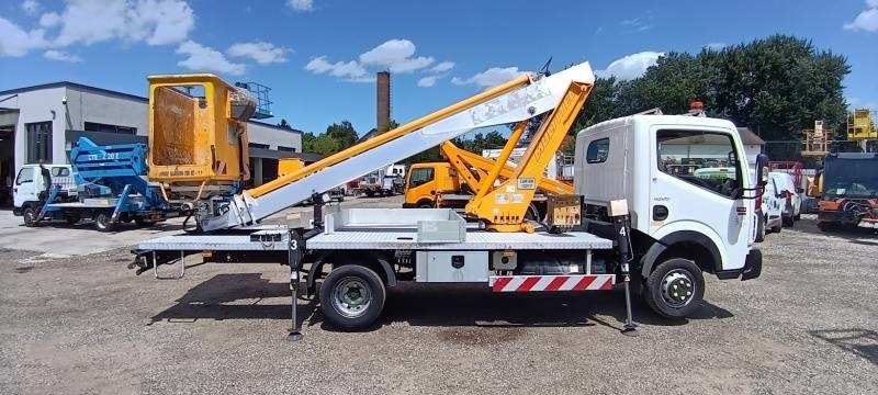 Renault Maxity Multitel 160 ALU DS - 16m - Camion avec nacelle: photos 4 Renault Maxity Multitel 160 ALU DS - 16m - Camion avec nacelle: photos 4