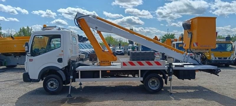 Renault Maxity Multitel 160 ALU DS - 16m - Camion avec nacelle: photos 5 Renault Maxity Multitel 160 ALU DS - 16m - Camion avec nacelle: photos 5