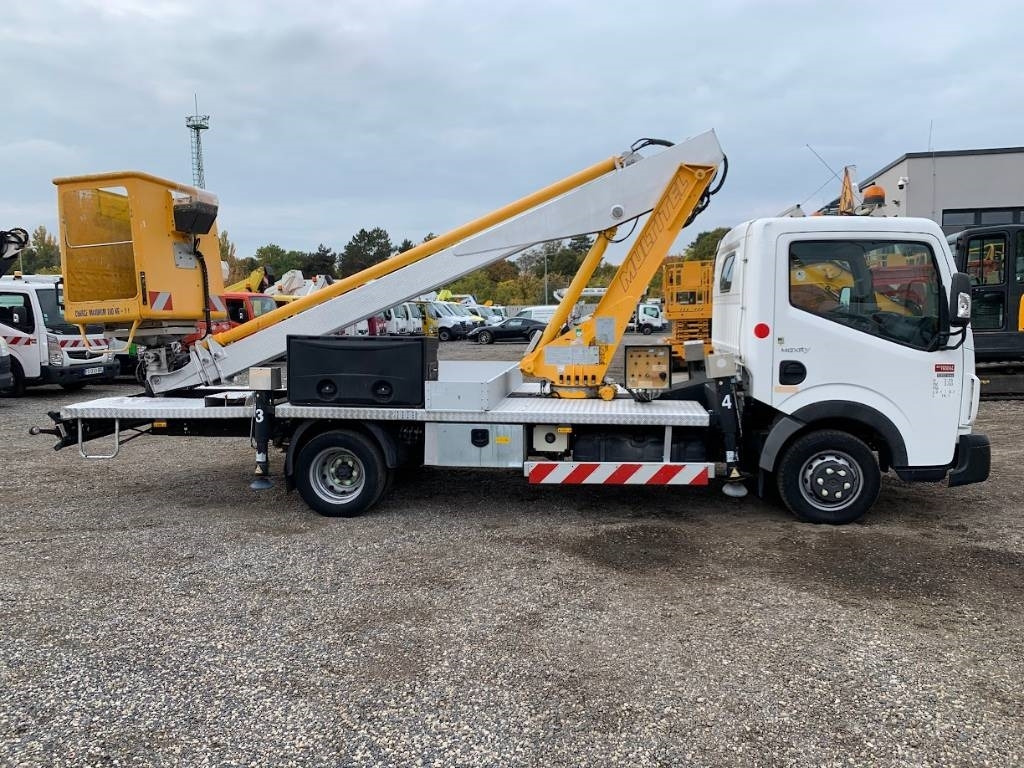 Renault Maxity Multitel 160 ALU DS - 16m - Camion avec nacelle: photos 4 Renault Maxity Multitel 160 ALU DS - 16m - Camion avec nacelle: photos 4
