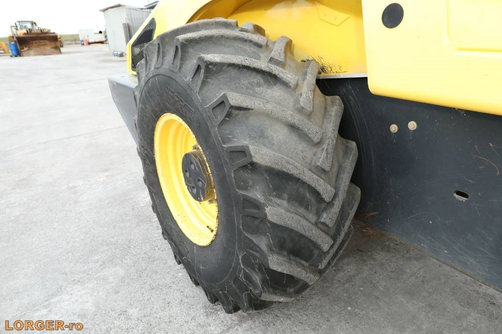 Compacteur à pieds de mouton/ Monocylindre Bomag BW 216 D H-4: photos 9