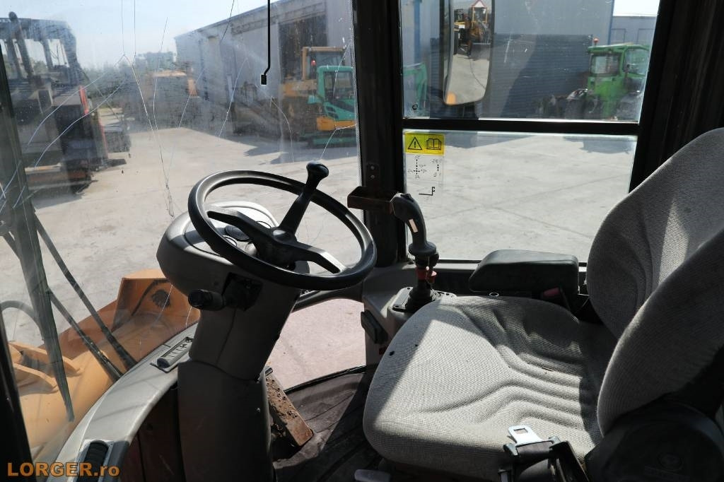 Chargeuse sur pneus Case 211 D: photos 10 Chargeuse sur pneus Case 211 D: photos 10