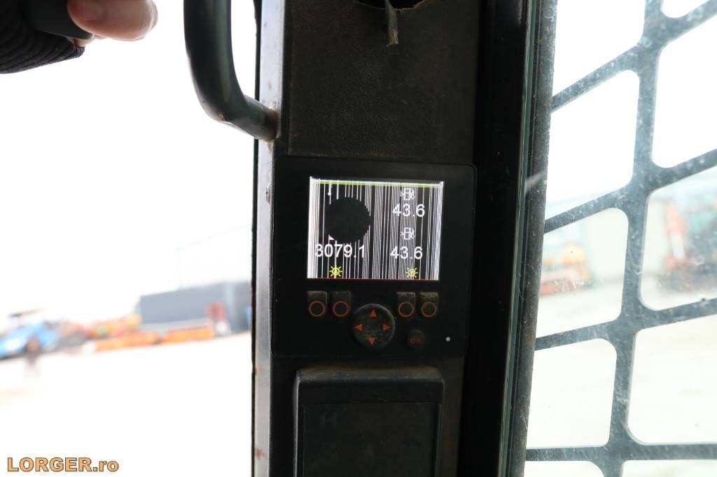 Mini chargeuse Gehl R 135: photos 11