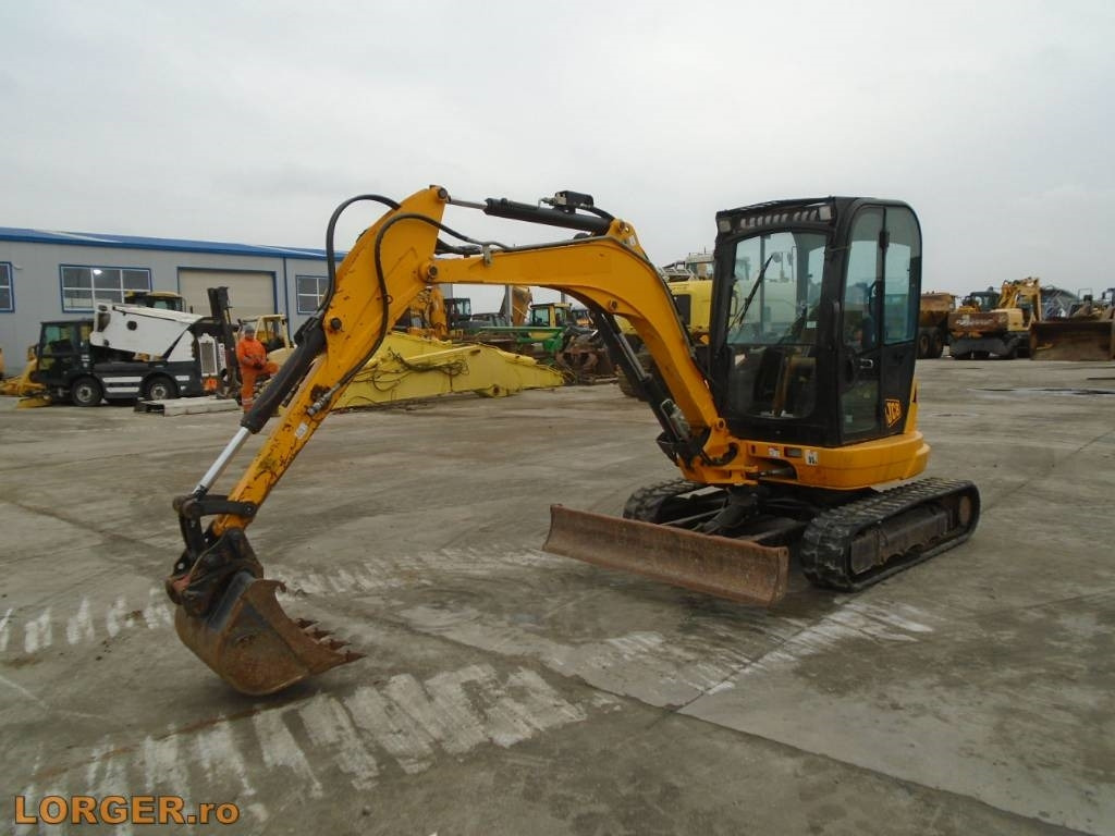 JCB 8035 ZTS - Mini pelle: photos 1 JCB 8035 ZTS - Mini pelle: photos 1