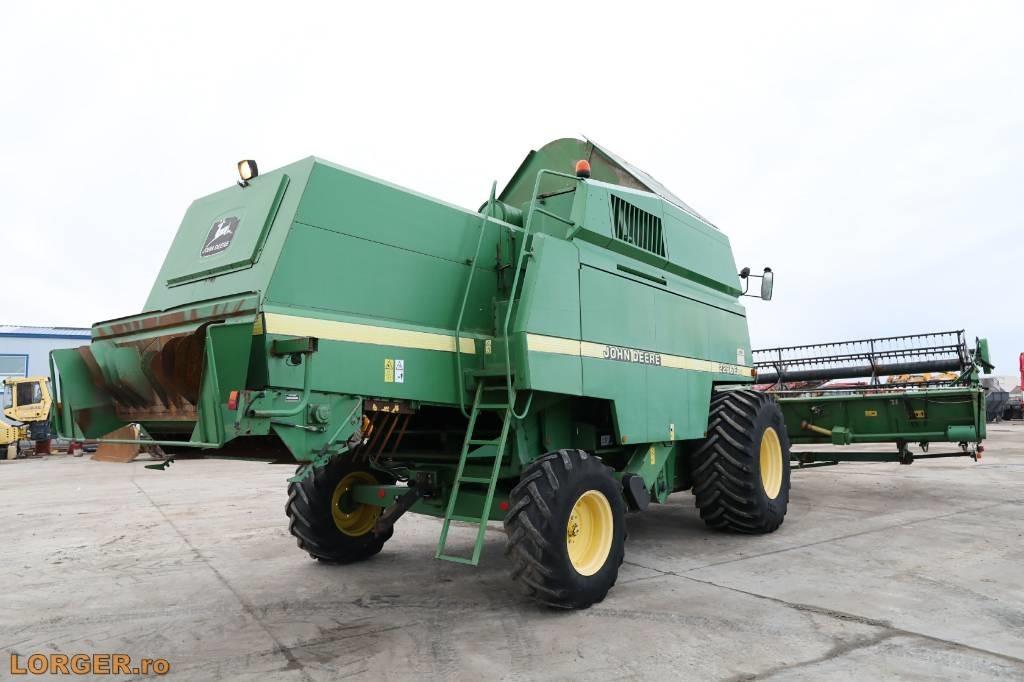 John Deere 2266 E - Moissonneuse-batteuse: photos 2 John Deere 2266 E - Moissonneuse-batteuse: photos 2