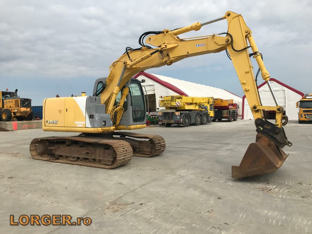 New Holland E 145 - Pelle sur chenille: photos 2 New Holland E 145 - Pelle sur chenille: photos 2