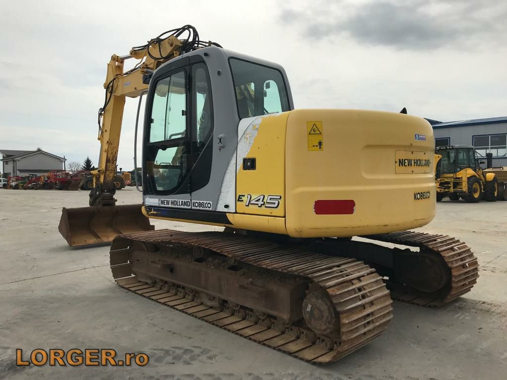 New Holland E 145 - Pelle sur chenille: photos 4 New Holland E 145 - Pelle sur chenille: photos 4