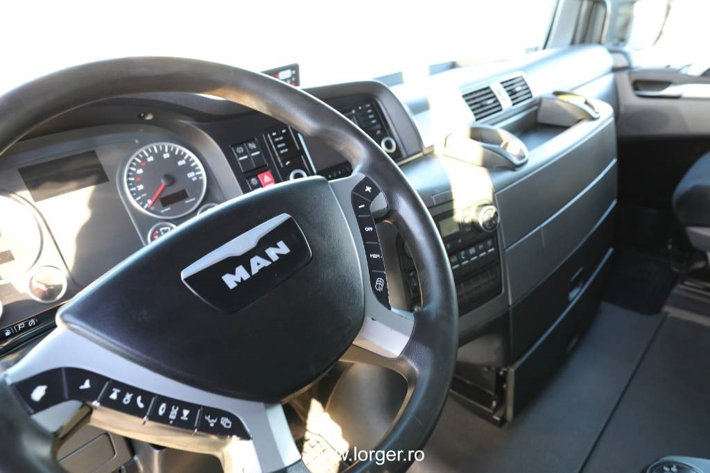 Tracteur routier MAN TGX 18.440 4x2 BLS + Trailer Kässbohrer LB3 Lowbed: photos 19 Tracteur routier MAN TGX 18.440 4x2 BLS + Trailer Kässbohrer LB3 Lowbed: photos 19