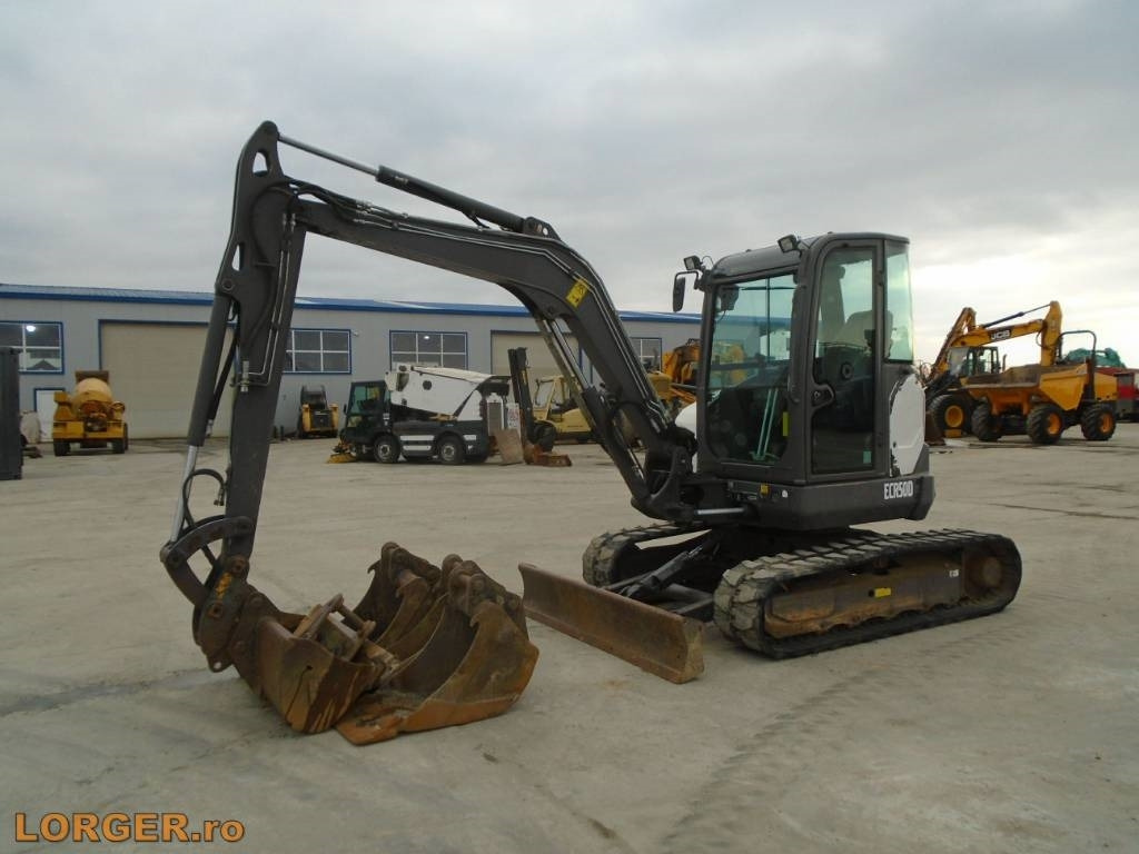 Volvo ECR 50 D - Mini pelle: photos 1 Volvo ECR 50 D - Mini pelle: photos 1