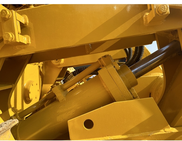 2022 Caterpillar D8R - Bulldozer: photos 5 2022 Caterpillar D8R - Bulldozer: photos 5