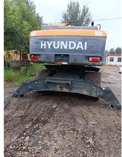 2022 Hyundai 210W-9 - Pelle sur pneus: photos 5 2022 Hyundai 210W-9 - Pelle sur pneus: photos 5