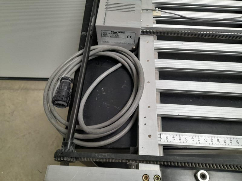 Horizon GFB-54 - Plieuse de bureau: photos 3 Horizon GFB-54 - Plieuse de bureau: photos 3