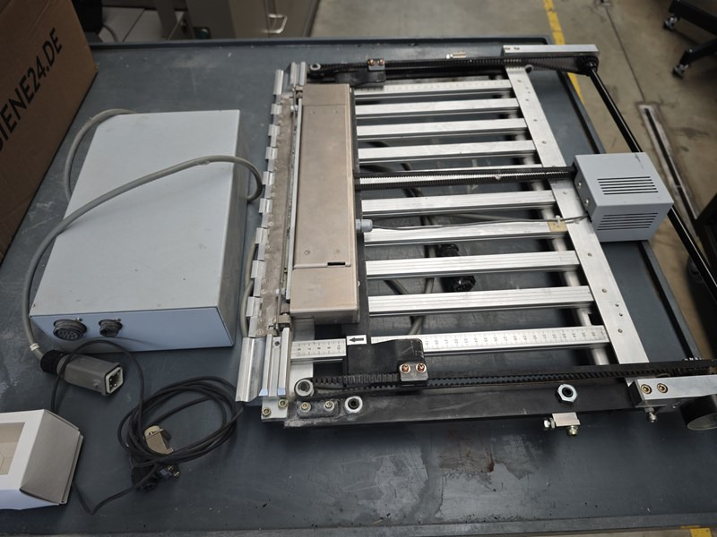 Horizon GFB-56 - Plieuse de bureau: photos 1 Horizon GFB-56 - Plieuse de bureau: photos 1