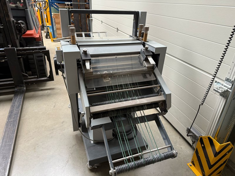 Horizon PST-40 - Plieuse de bureau: photos 5 Horizon PST-40 - Plieuse de bureau: photos 5