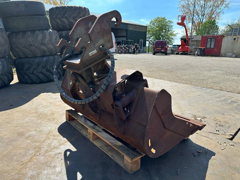 Cangini Benne CW10 tiltbucket / schwenklöffel / kantelbak - Godet pour Engins de chantier: photos 5 Cangini Benne CW10 tiltbucket / schwenklöffel / kantelbak - Godet pour Engins de chantier: photos 5