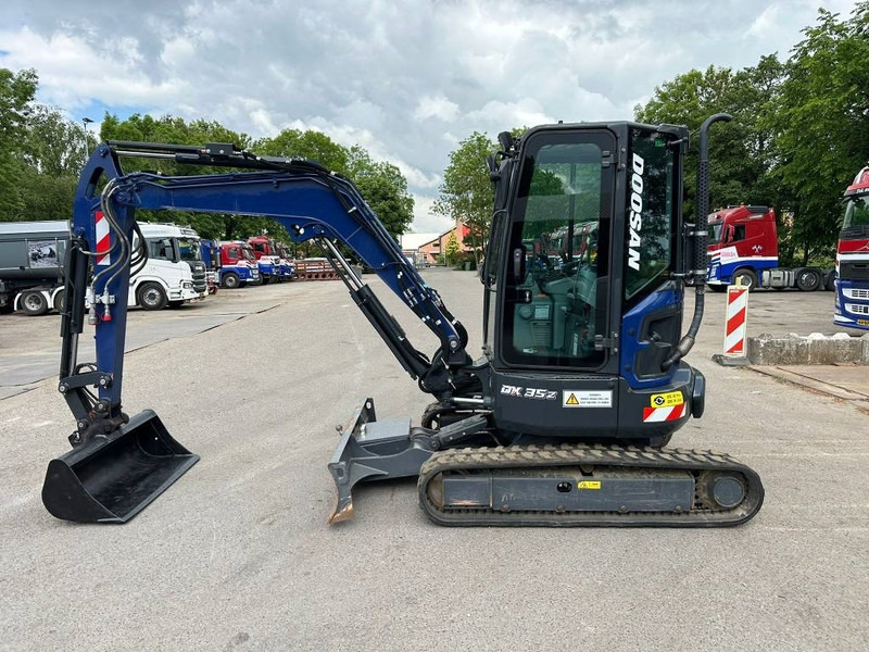 Doosan DX 35 Z - Like new! - Mini pelle: photos 1 Doosan DX 35 Z - Like new! - Mini pelle: photos 1
