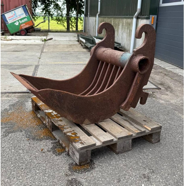 Verachtert Skeleton/ screening bucket/ puinriek/ sieblöffel - Godet pour Engins de chantier: photos 3 Verachtert Skeleton/ screening bucket/ puinriek/ sieblöffel - Godet pour Engins de chantier: photos 3
