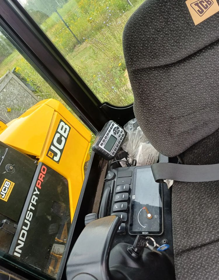 JCB 19C-1 - Pelle sur chenille: photos 5 JCB 19C-1 - Pelle sur chenille: photos 5