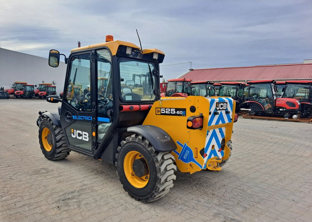 Chariot télescopique neuf JCB 525-60E: photos 6