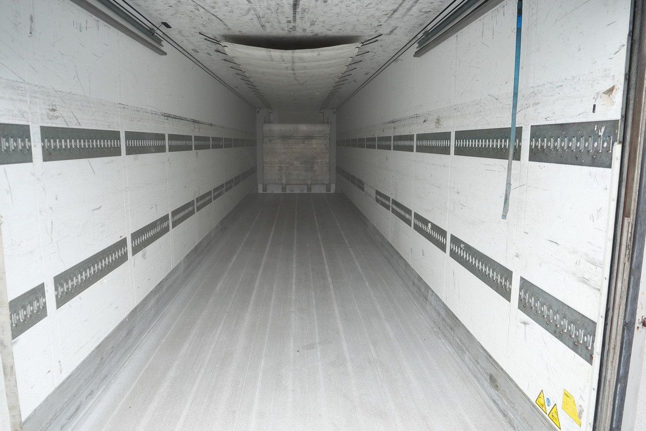 Semi-remorque frigorifique Schmitz Cargobull SKO 18 /LBW BÄR 2500 kg / CARRIER 1550 / LIFT: photos 24