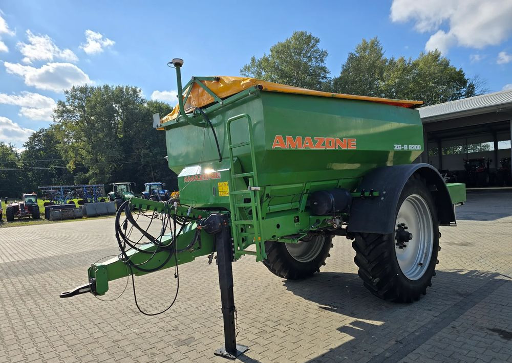 Amazone ZG-B 8200 Ultra Hydro - Distributeur d'engrais: photos 1 Amazone ZG-B 8200 Ultra Hydro - Distributeur d'engrais: photos 1