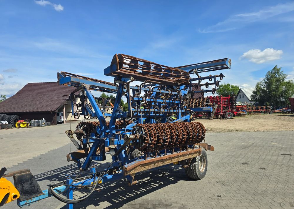 Inny Dalbo 7m. - Outils du sol: photos 1 Inny Dalbo 7m. - Outils du sol: photos 1